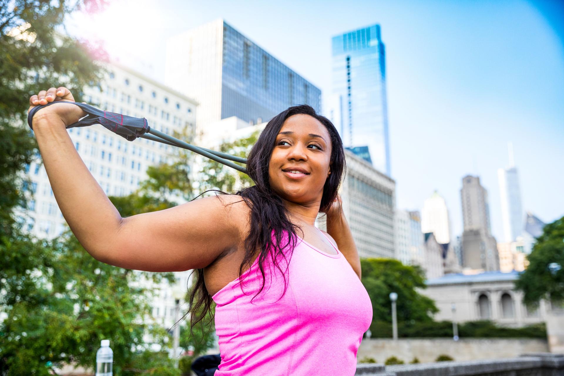 Outdoor fitness activities in the city - Chicago - USA